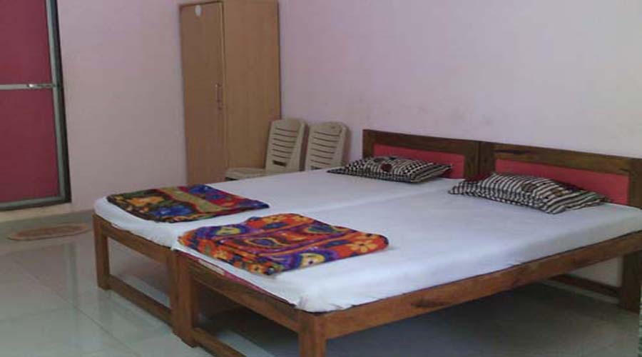 Non ac room hotels in ganapatipule aprant homestay in ganapatipule hotelsinkonkan.in